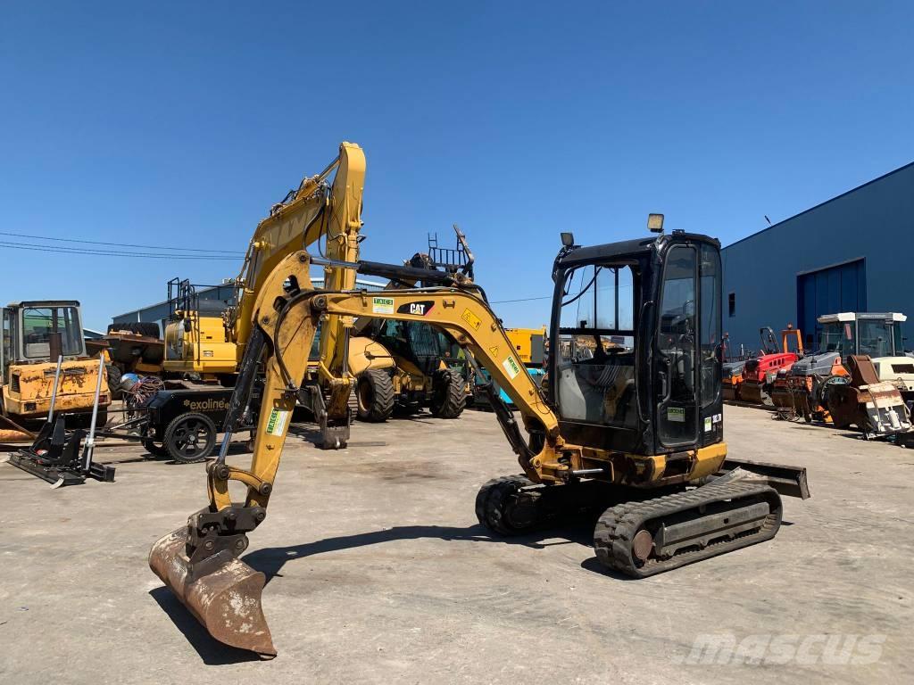 CAT 302.7 CR Minikaivukoneet < 7t