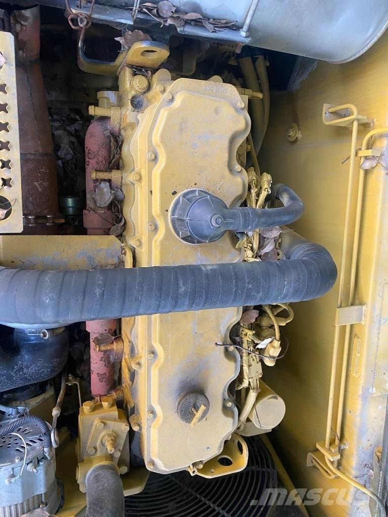 CAT 325 C Telakaivukoneet