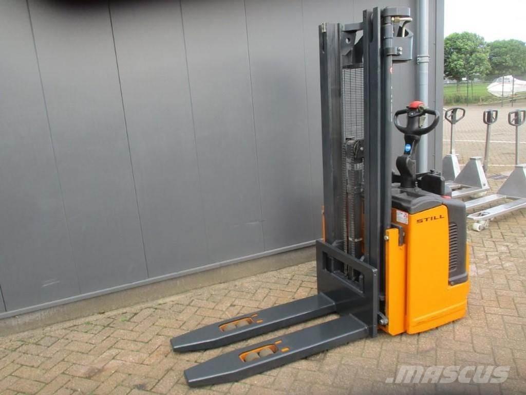 Still EGV S20 Käyden ajettavat pinoamistrukit