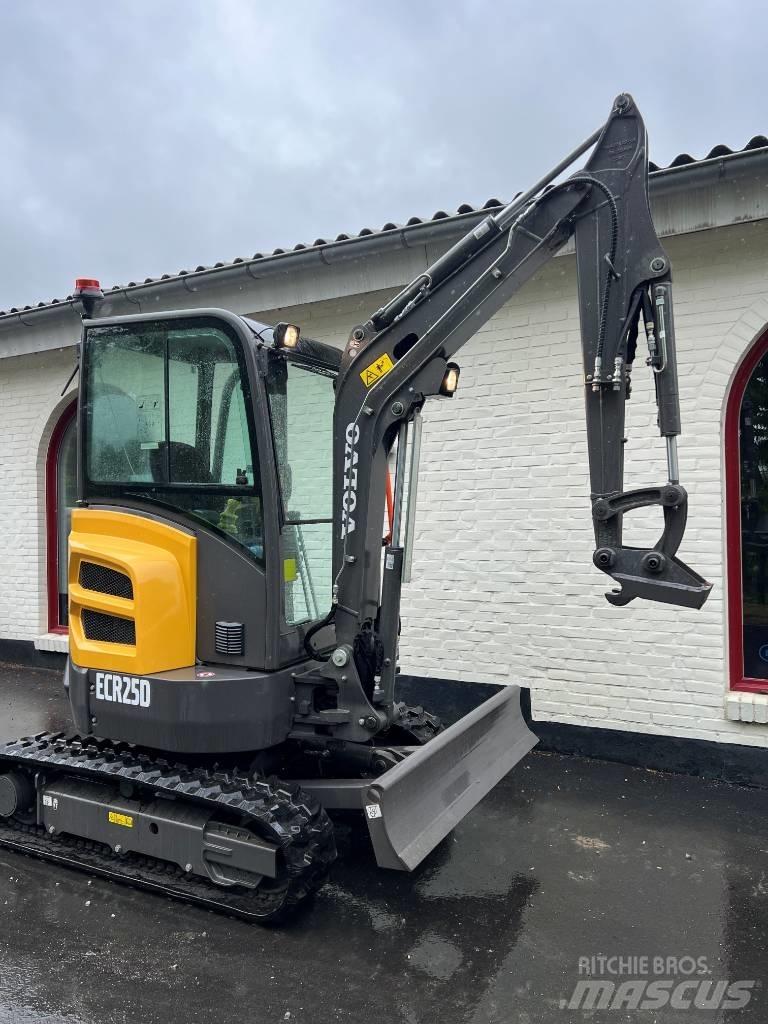 Volvo ECR 25 D Minikaivukoneet < 7t