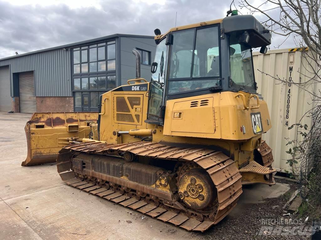 CAT D 6 K Telaketjupuskutraktorit