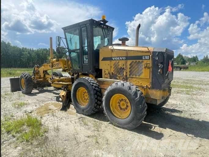 Volvo G 740 Tiehöylät