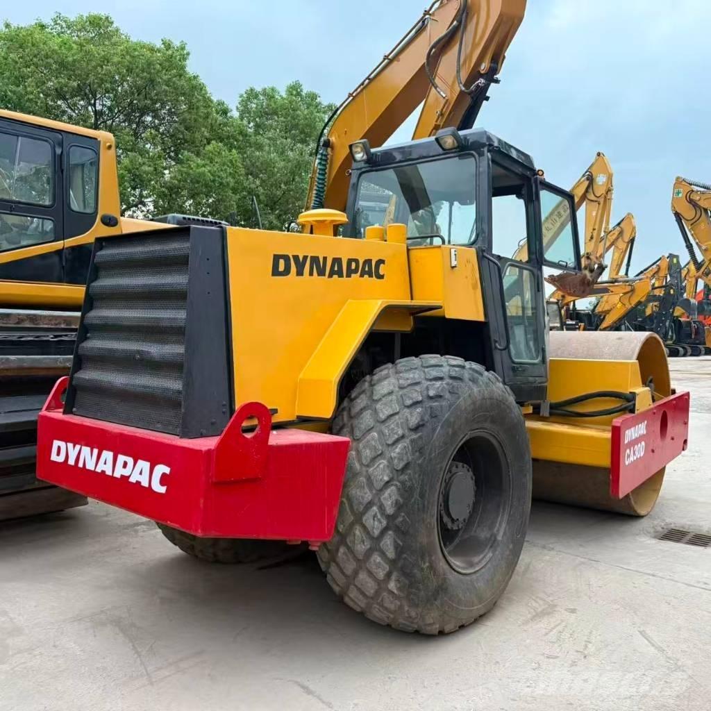 Dynapac CA 30 D Yksivalssijyrät