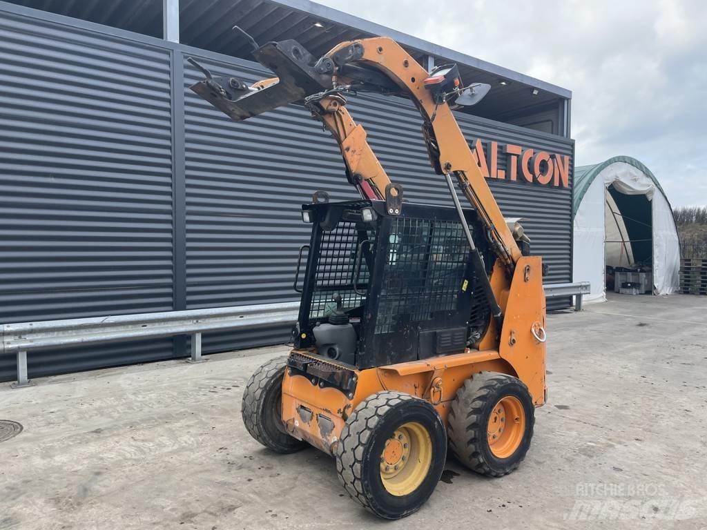 CAT 226B Juontokoneet
