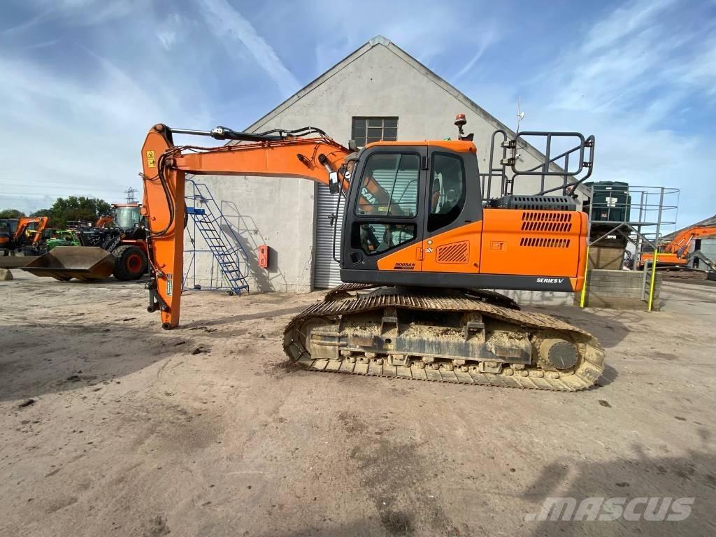 Doosan DX 160 LC Telakaivukoneet