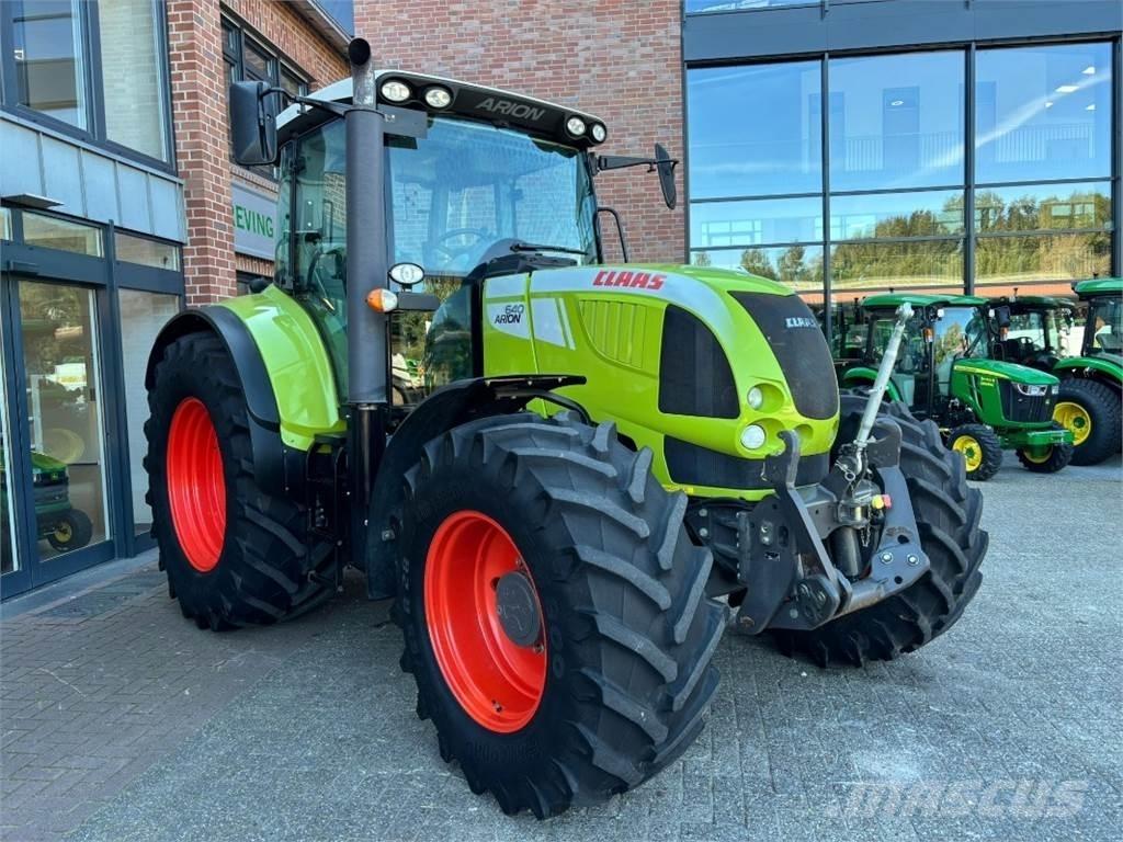CLAAS Arion 640 Traktorit