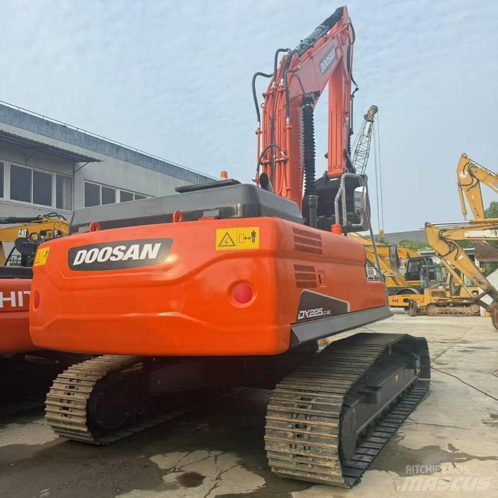 Doosan DX225LC-9C Midikaivukoneet 7t - 12t