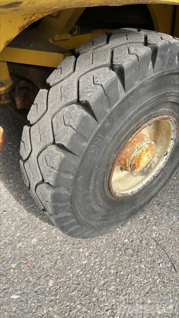 Yale GDP30VX Dieseltrukit