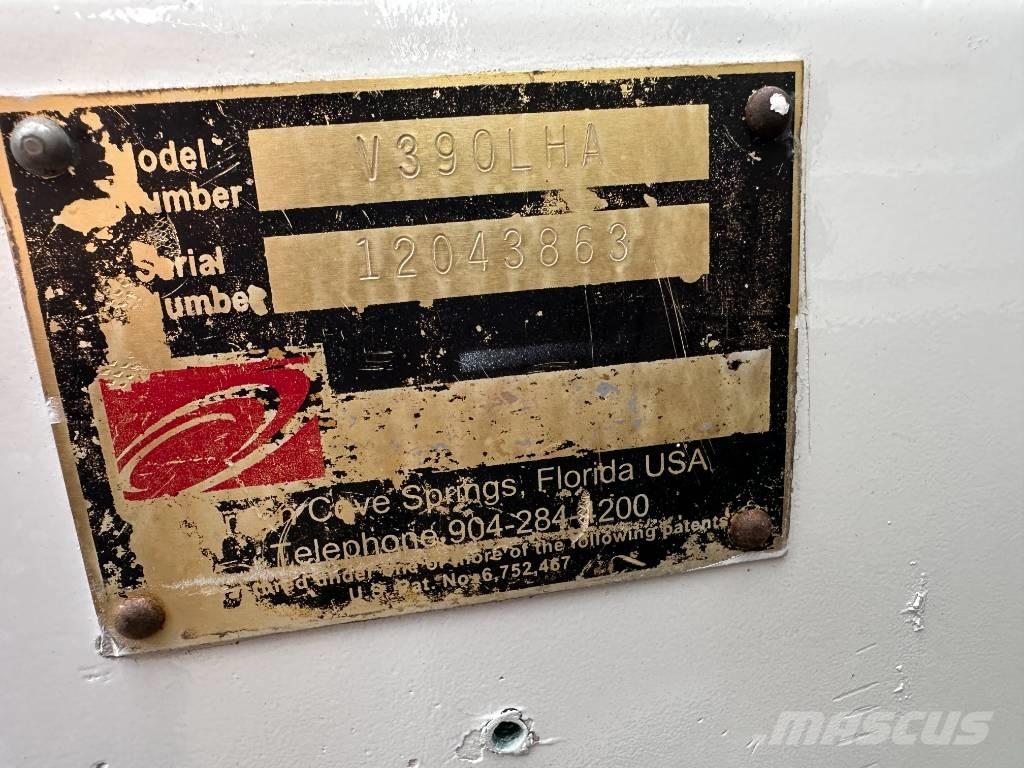 International 7400 Paine-/imuautot