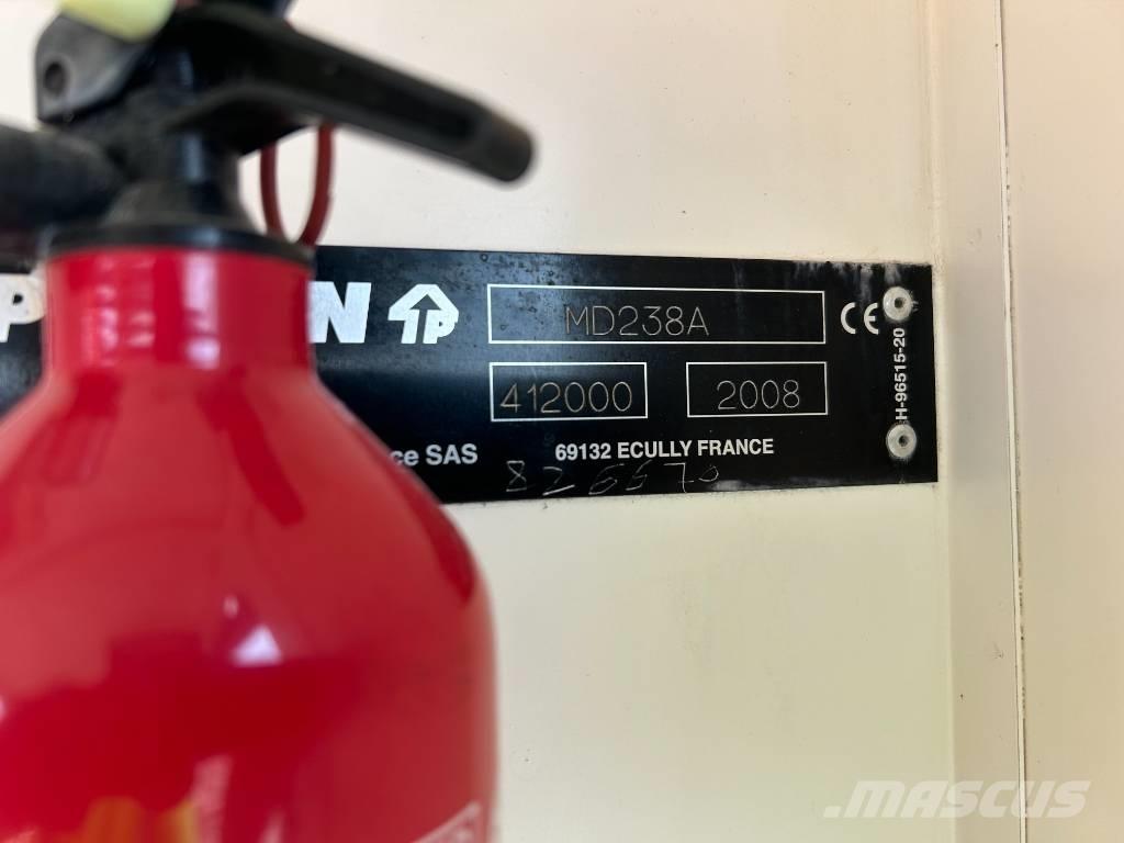 Potain MD238A Torninosturit
