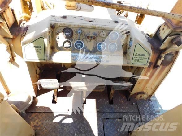 CAT 941B Telakuormaajat