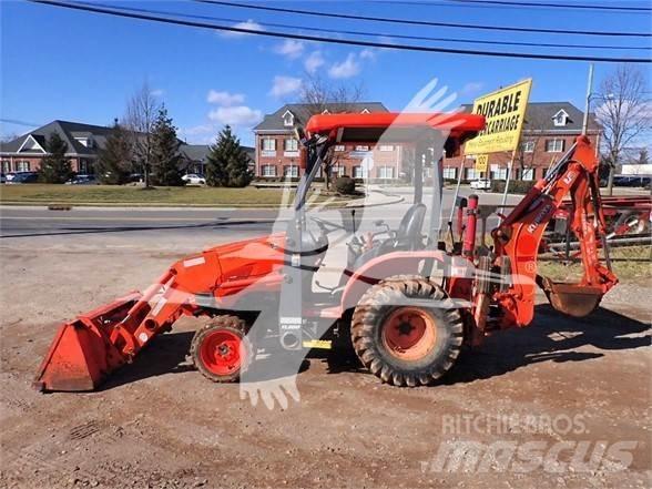 Kubota B26 Kaivurikuormaajat