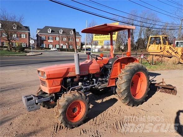 Kubota L345DT Traktorit