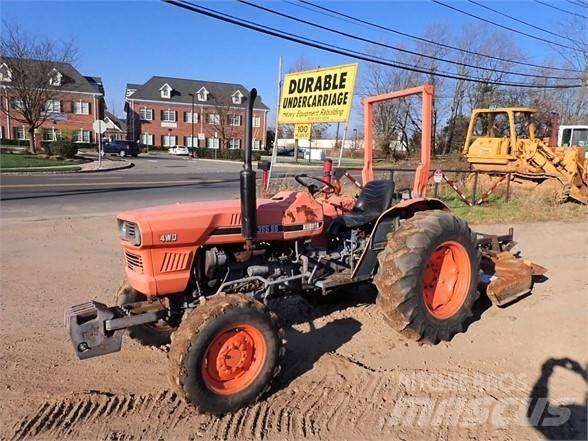 Kubota L355SS Traktorit