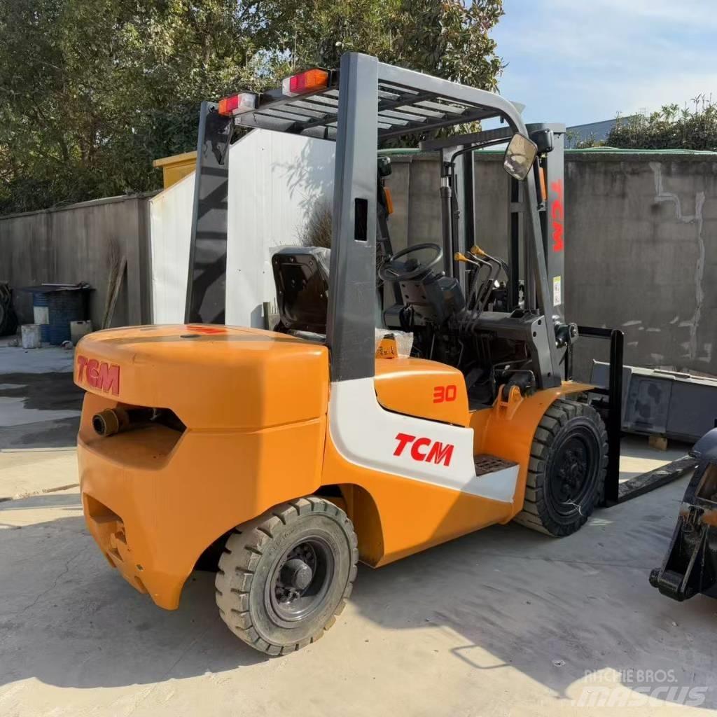 TCM FD 30 Dieseltrukit