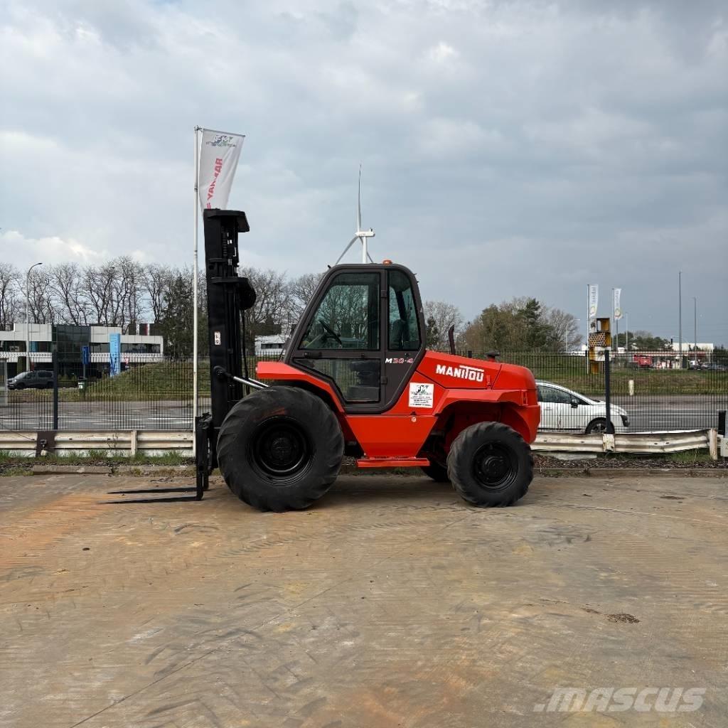 Manitou M 30.4 Maastotrukit