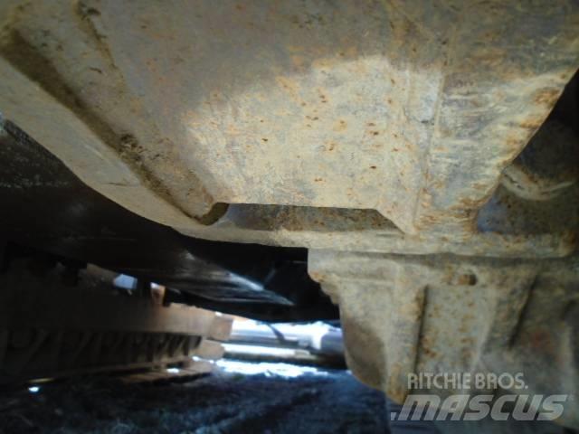 CASE 1150 B Telakuormaajat