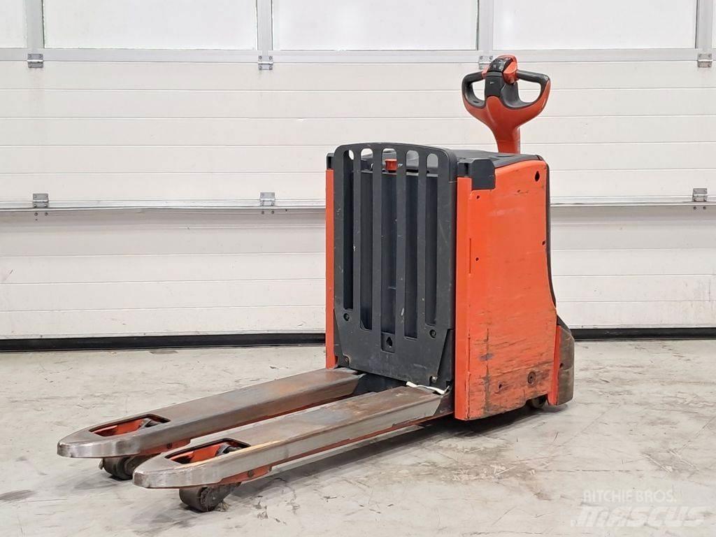 Linde T16L Lavansiirtotrukit