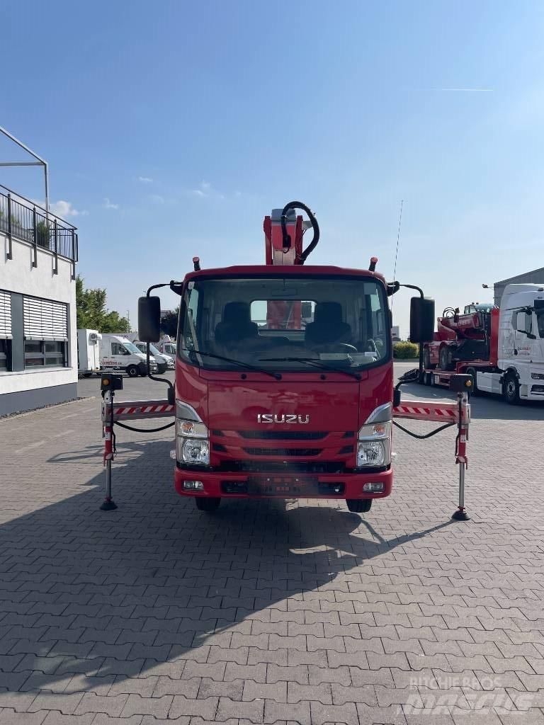 Multitel MT 204 Nostolava-autot