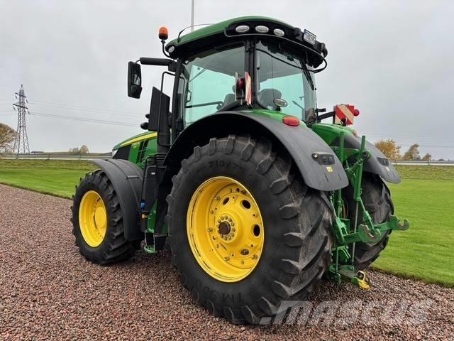 John Deere 7310 R Traktorit