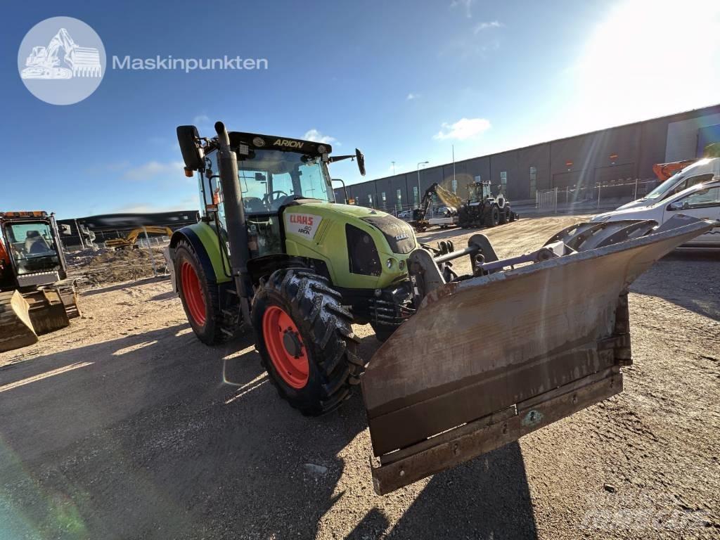 CLAAS Arion 410 Traktorit