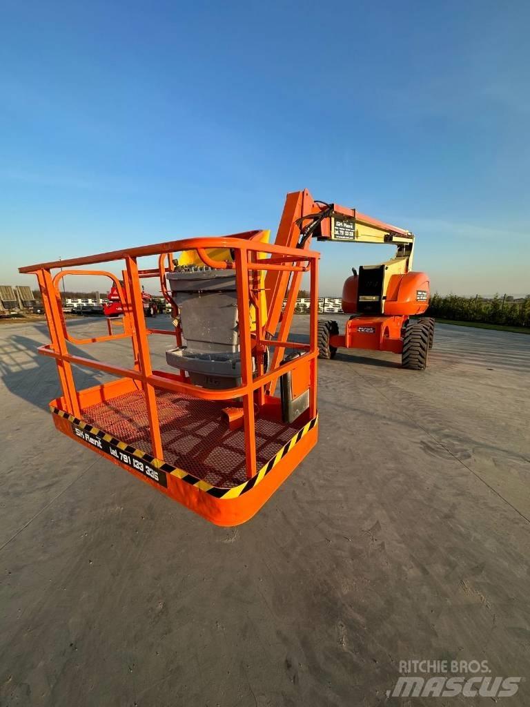 JLG 800 AJ Kuukulkijat
