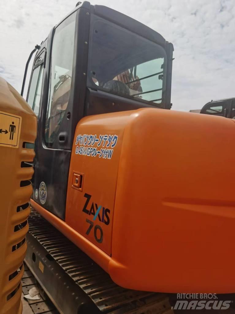 Hitachi ZX 70 Minikaivukoneet < 7t