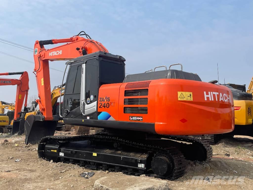 Hitachi ZX 240 Telakaivukoneet
