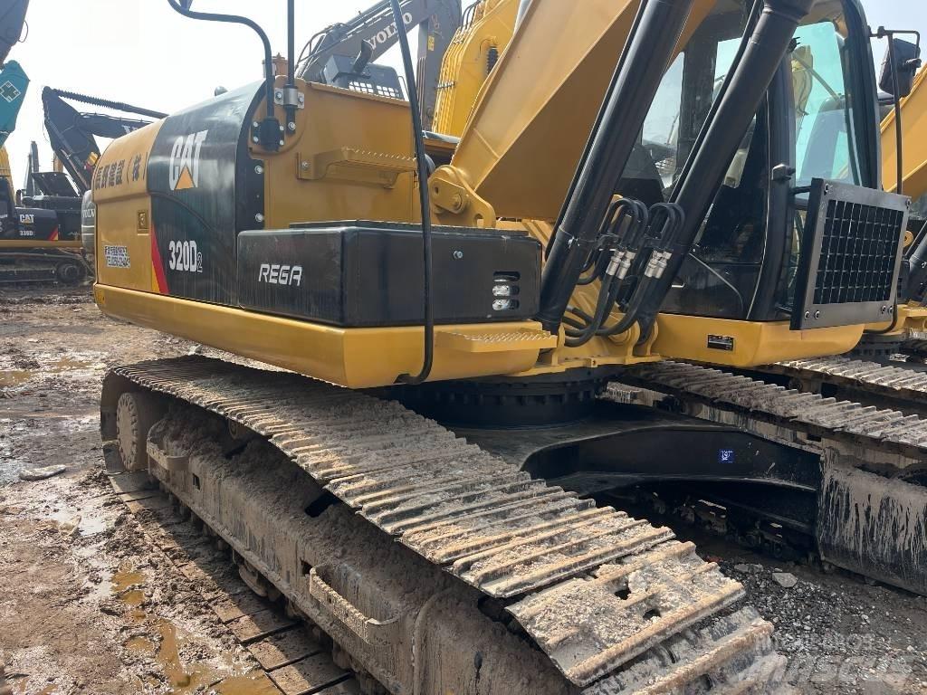 CAT 320 D Telakaivukoneet