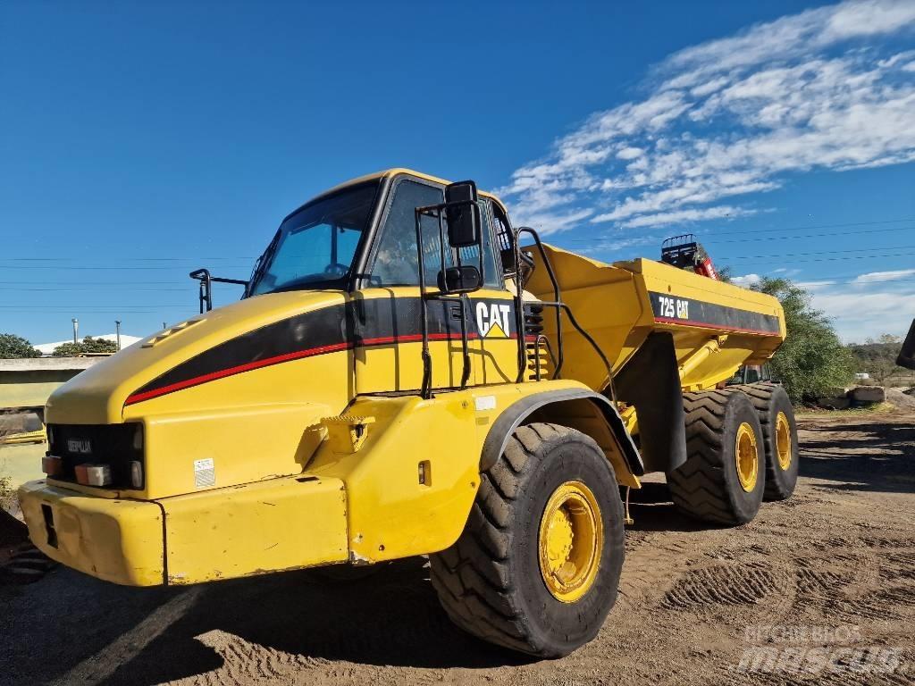 CAT 725 Dumpperit