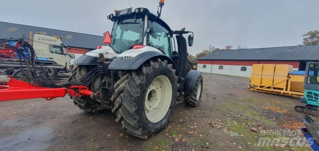 Valtra T 234 Versu Traktorit