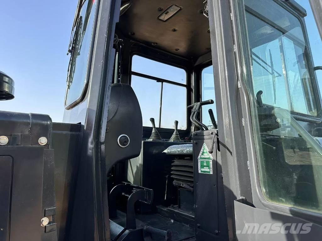 Shantui SD22 Telaketjupuskutraktorit