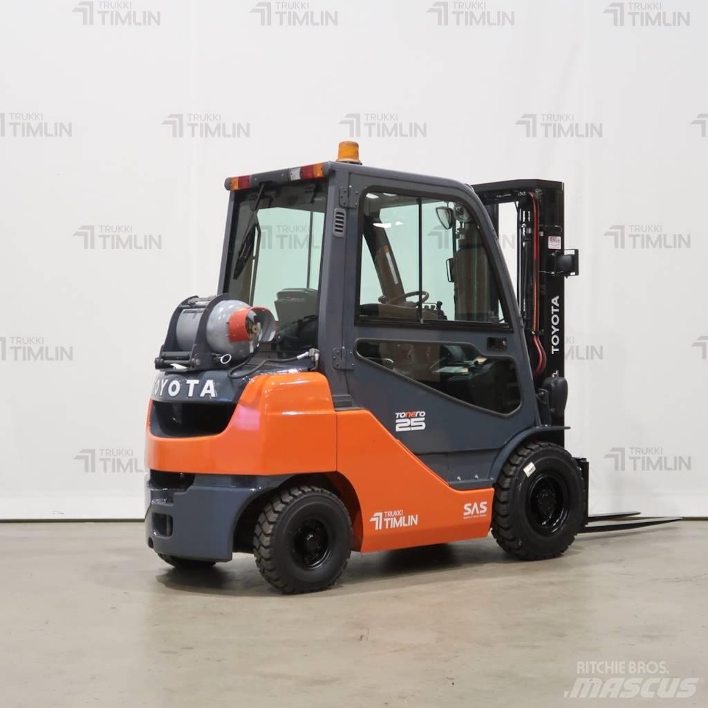 Toyota 02-8FGF25 Nestekaasutrukit
