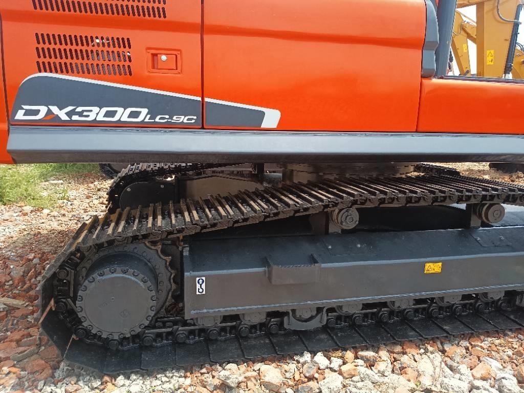 Doosan DX300LC Telakaivukoneet