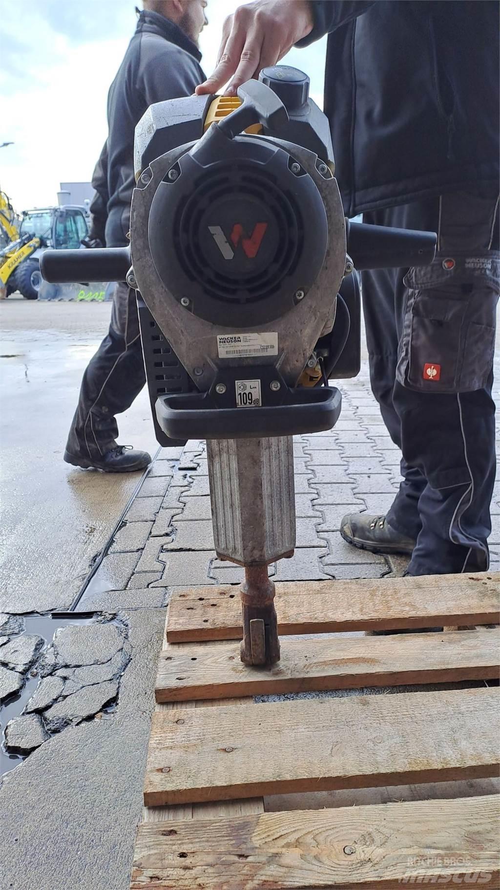 Wacker Neuson BH55 Täryvasarat