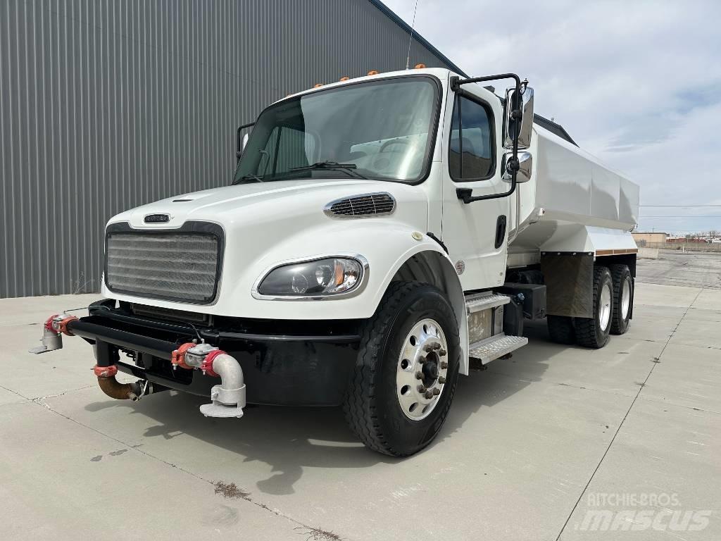 Freightliner M2 Vesisäiliöautot