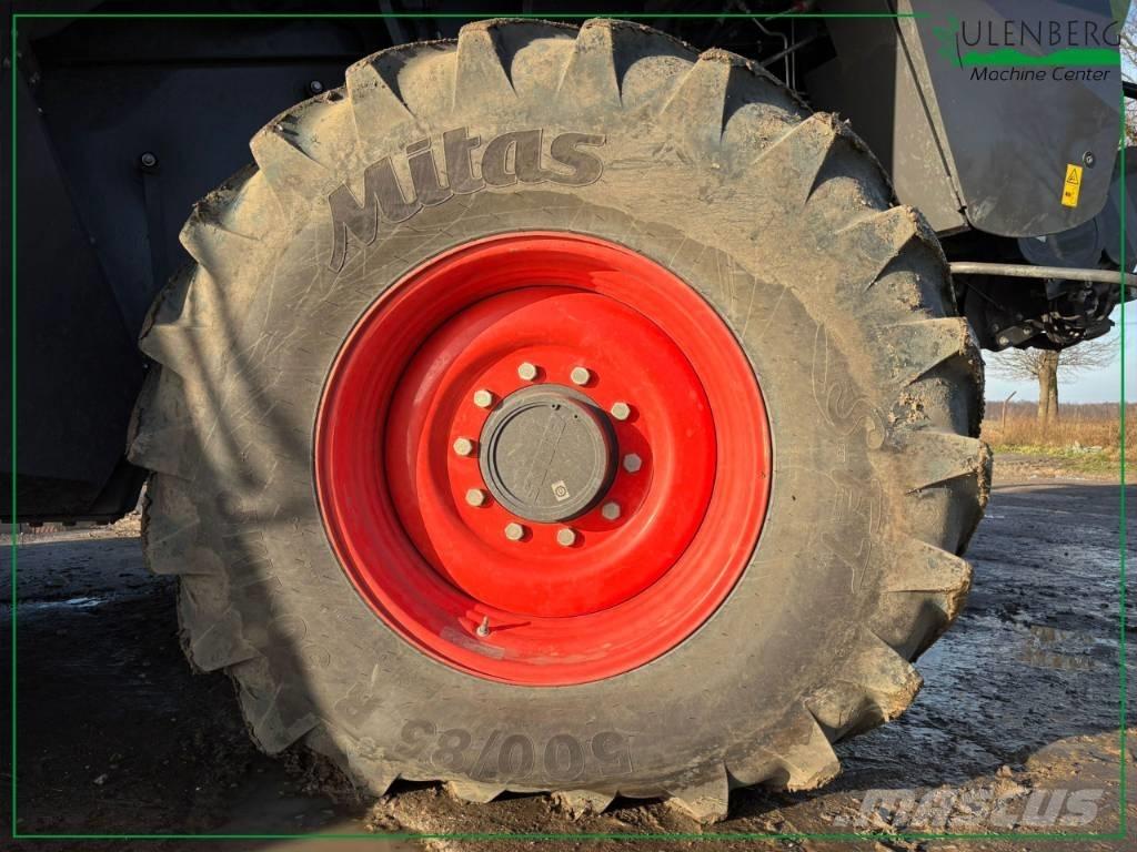 CLAAS Lexion 8700 TT Leikkuupuimurit
