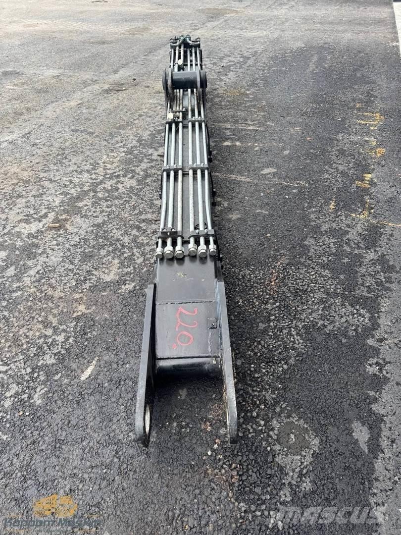 Komatsu 130F Kuormatraktorinosturit