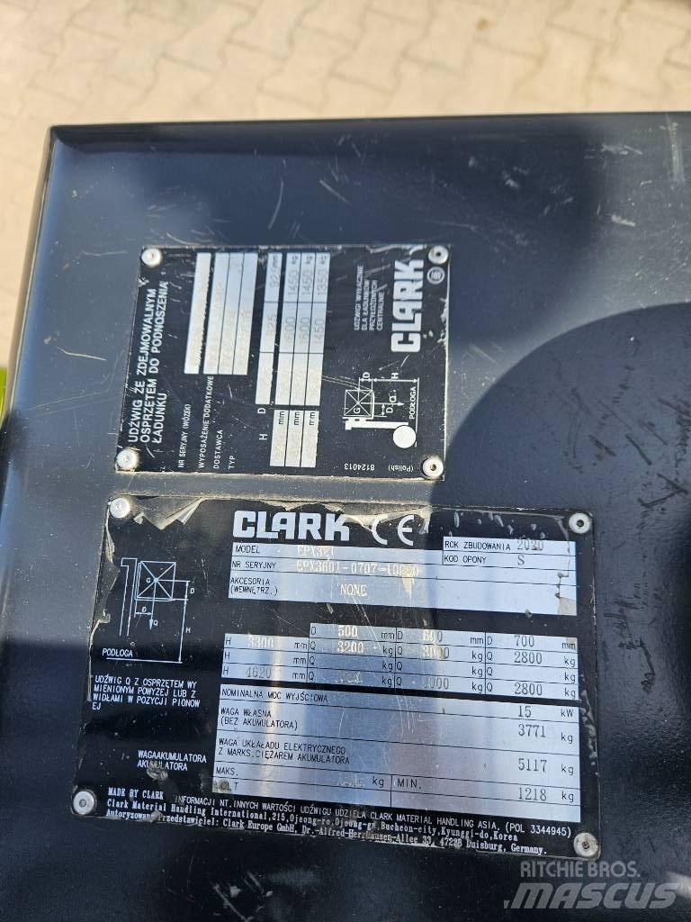 Clark EPX32i Sähkötrukit