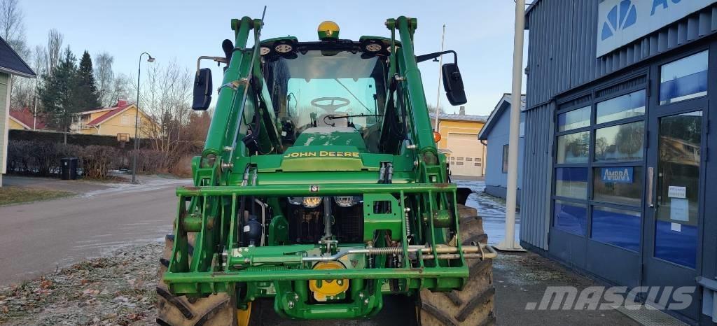 John Deere 6120 M Traktorit