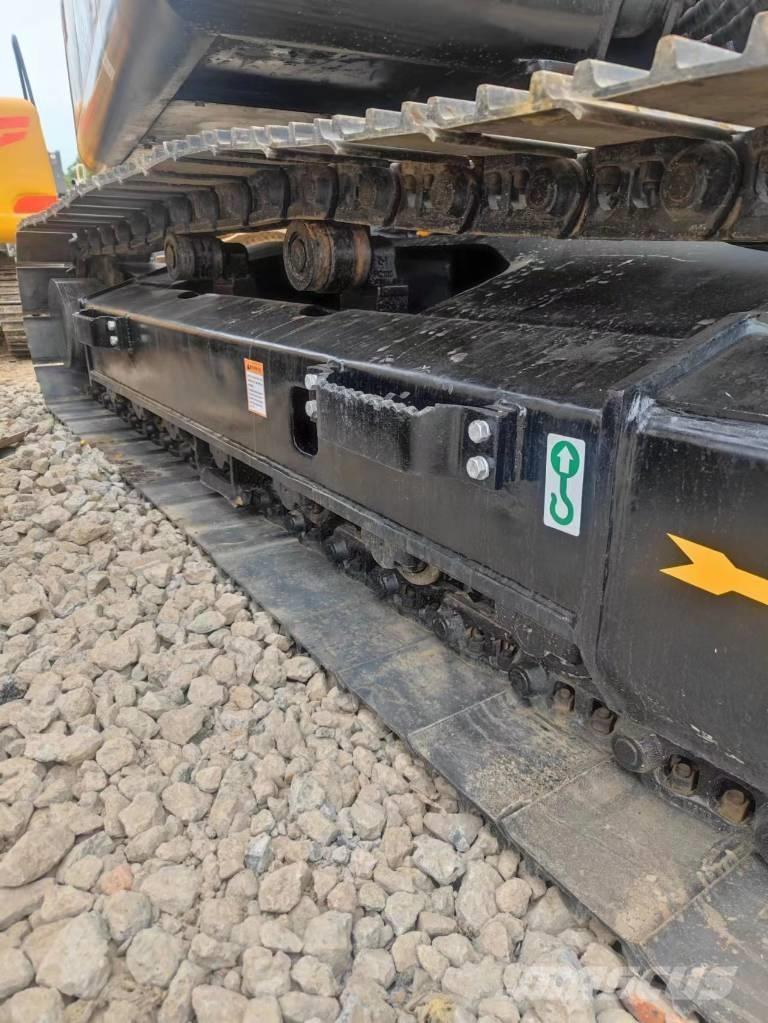 Sany SY 135 C Telakaivukoneet