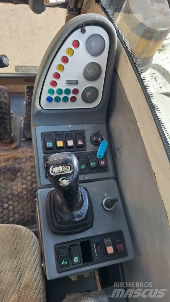 Terex HML 32 Pyöräkaivukoneet