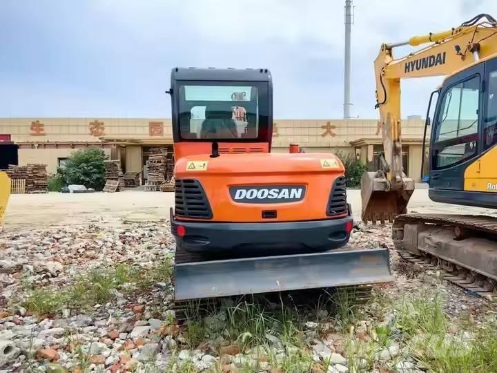 Doosan DX 60 Telakaivukoneet