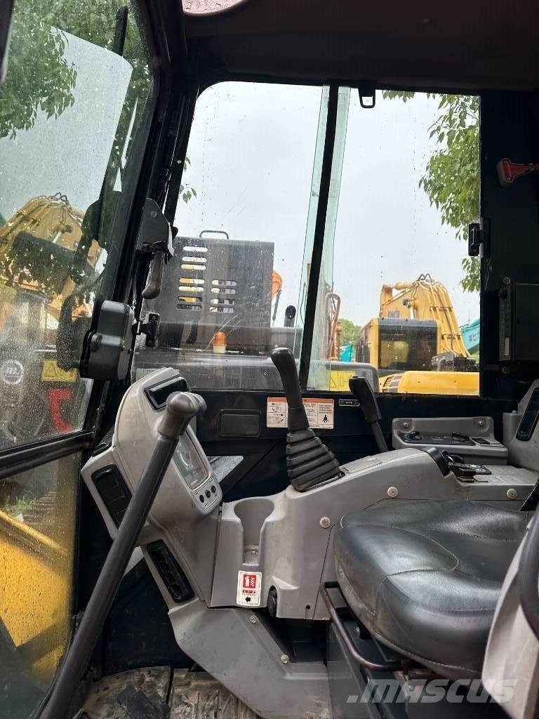 Kubota KX 155 Telakaivukoneet