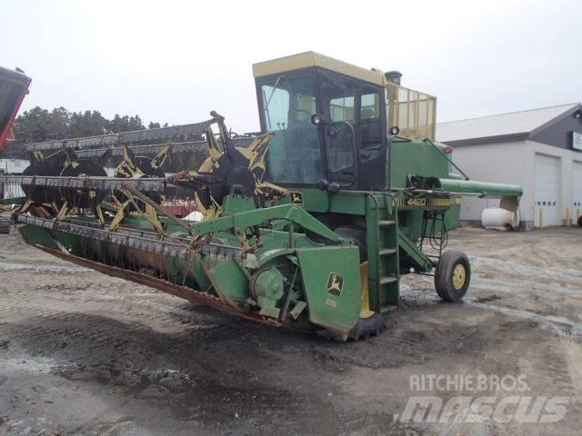 John Deere 4420 Leikkuupuimurit
