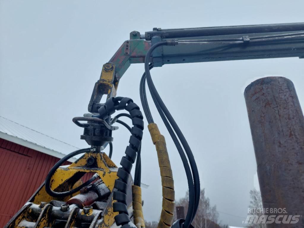 Kronos 2400 Juontokourat ja kuormaimet