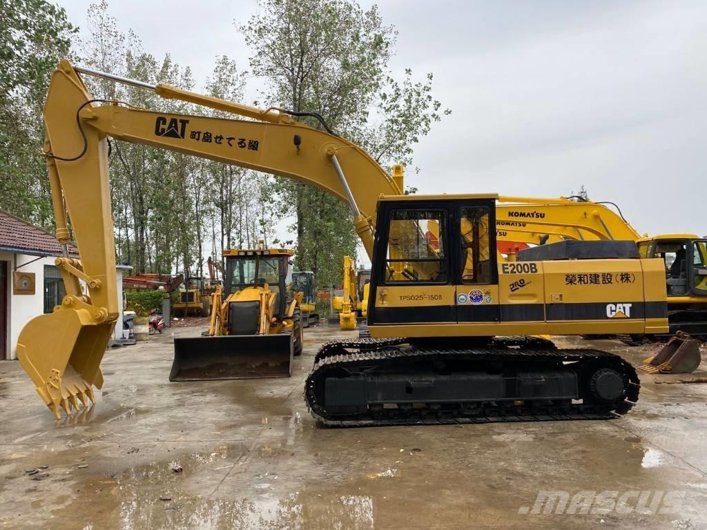 CAT E 200 B Telakaivukoneet