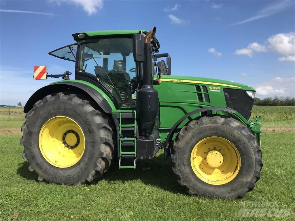 John Deere 6250R Traktorit
