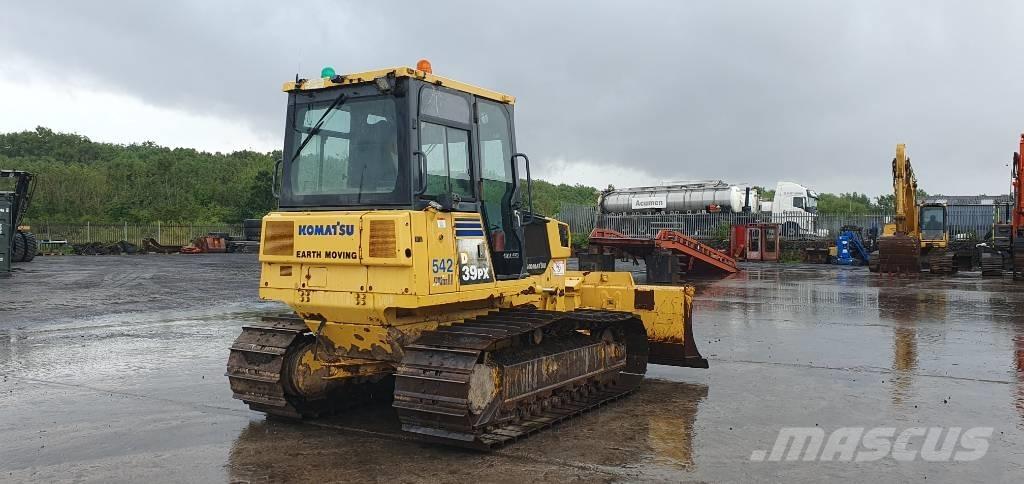 Komatsu D 39 PX-21 A Telaketjupuskutraktorit