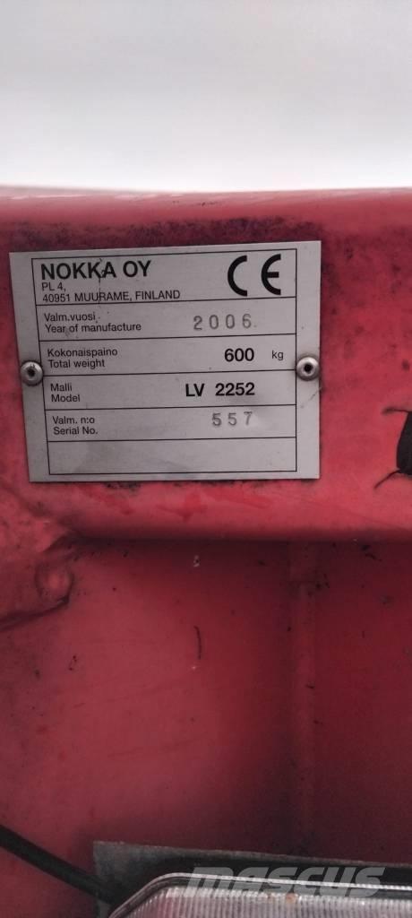 Esko 2252 Lumilingot